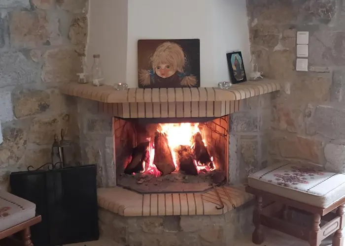 Stymfalia Stone House شقة