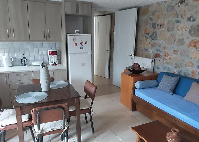 شقة Stymfalia Stone House