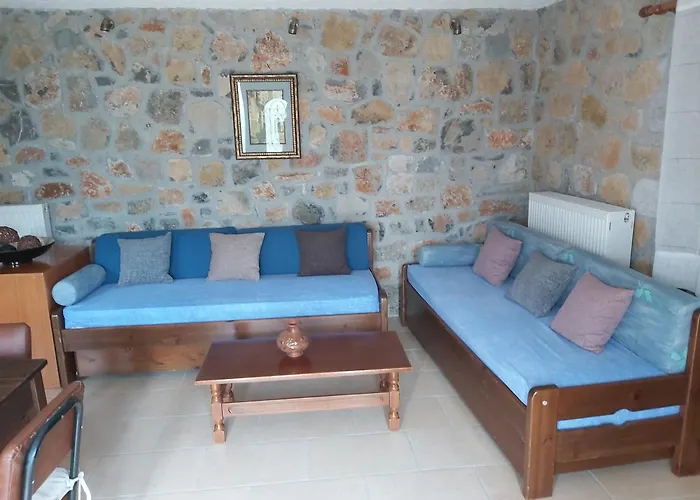 Stymfalia Stone House *